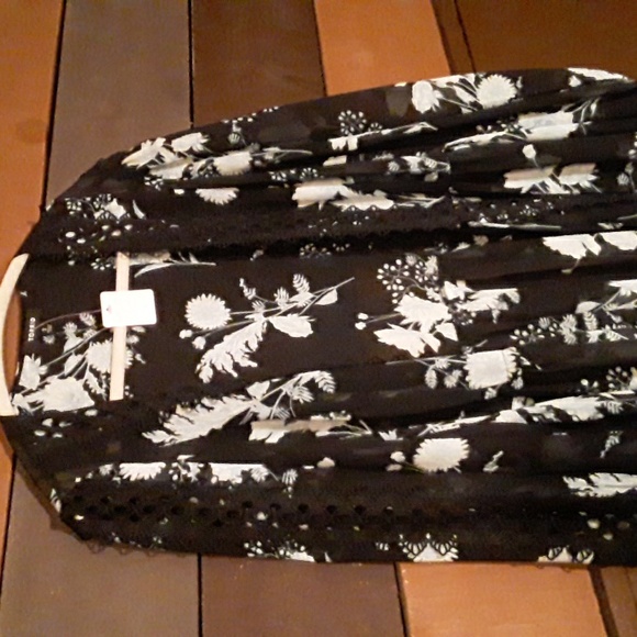 Torrid 2 Truly Gorgeous Black Floral And Lace Sexy Beautiful Long Sleeve Robe - Picture 4 of 16